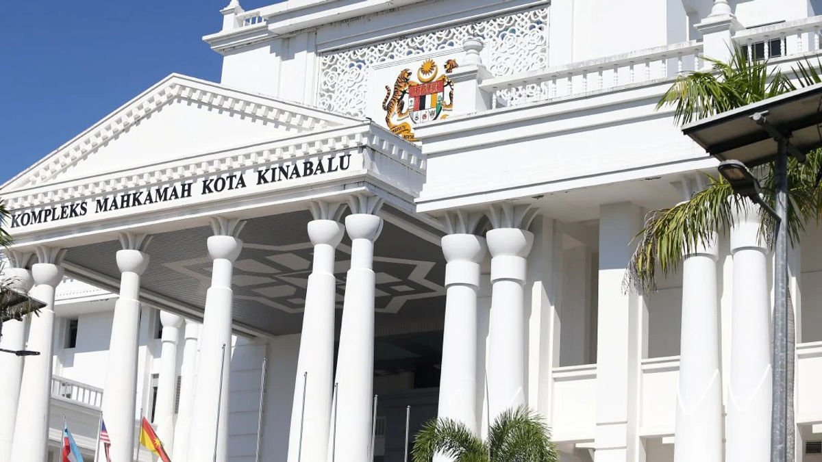Handwriting Expert Maintains Position on Authenticity of Zara Mahathir's Journal Entries