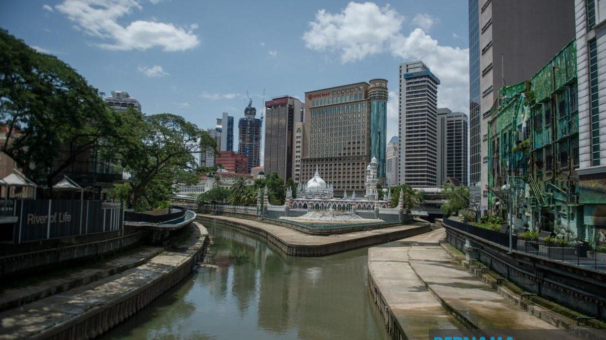 Sungai Klang's Flood-Control Capacity Surges 22 Percent Through Major Dredging Initiative