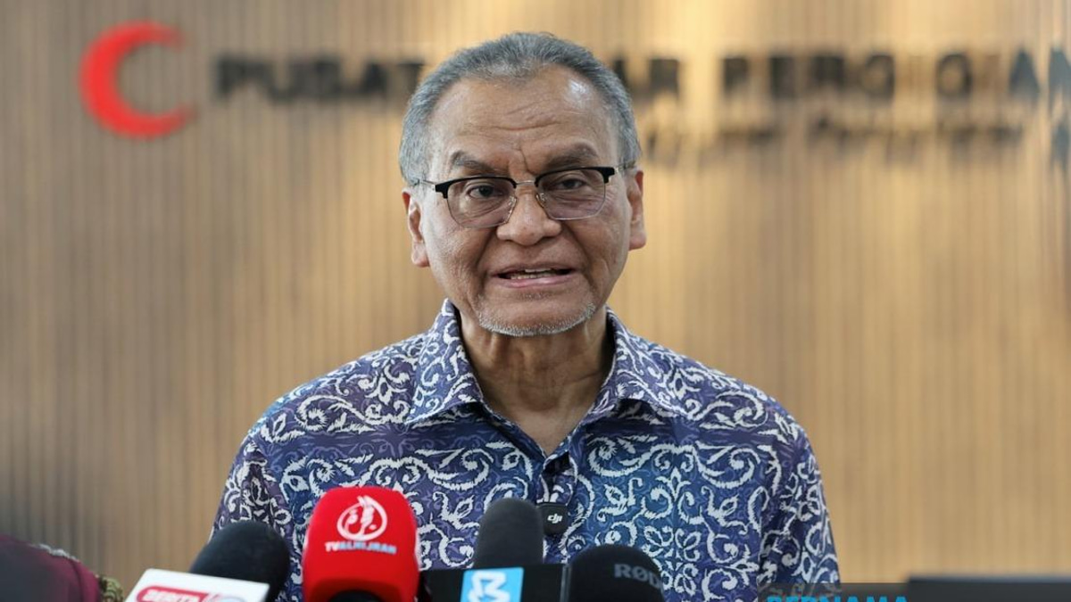 Malaysia's Health Ministry Cautiously Evaluates Dengue Vaccine for Public Programme Amid Rising Cases