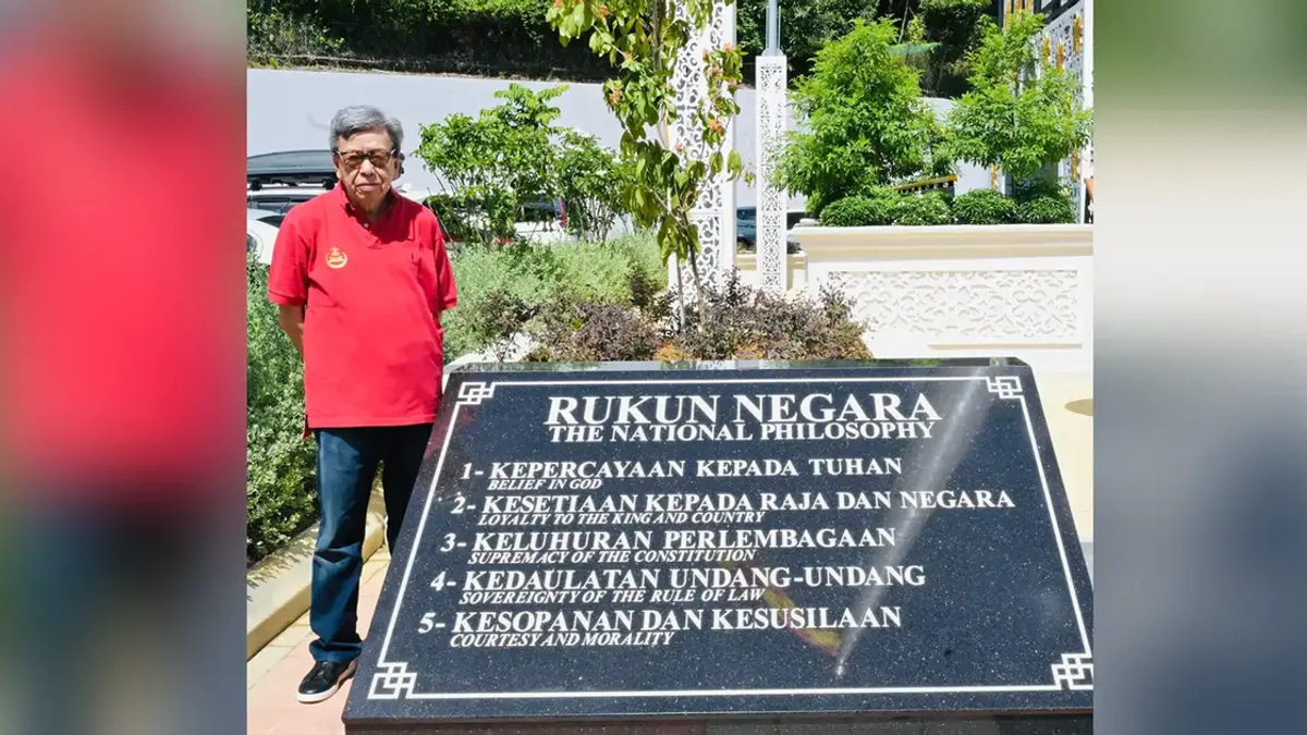 Selangor Sultan Urges DAP Officials to Uphold Rukun Negara Principles
