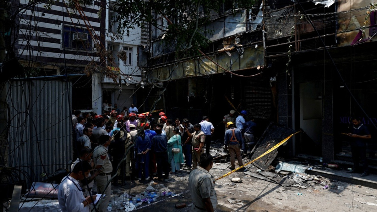 At Least 21 Killed in New Delhi Hotel Fire