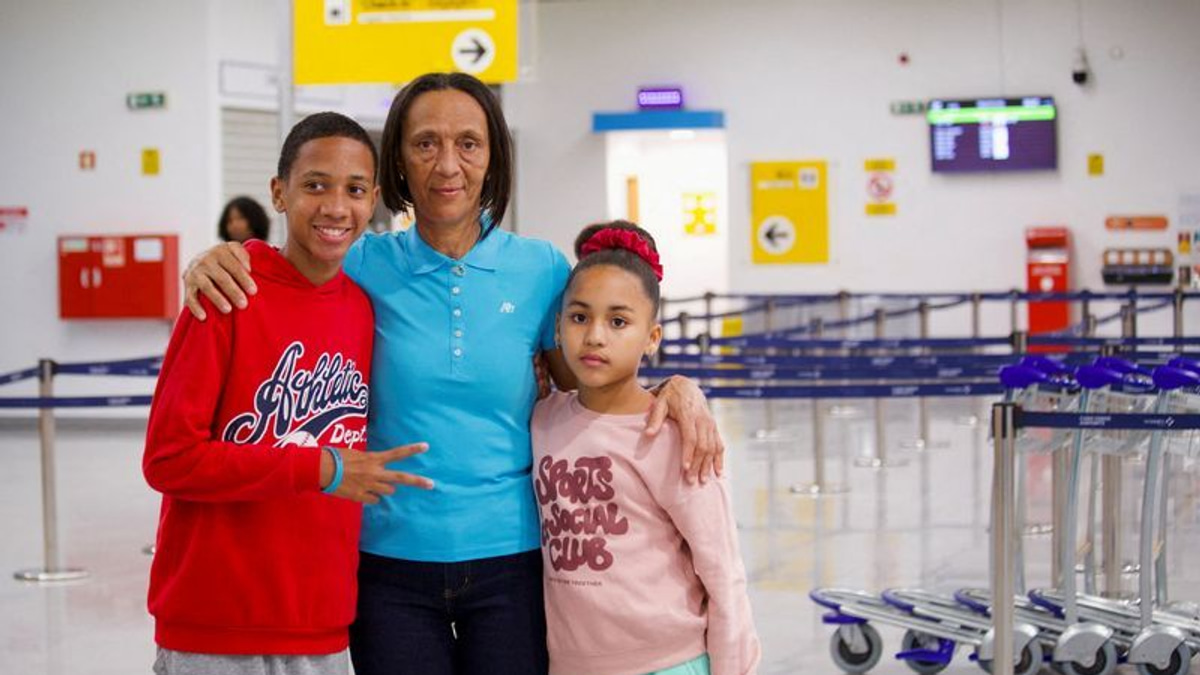 Cape Verde goalkeeper Vozinha's mother granted U.S. visa to attend World Cup after emotional plea