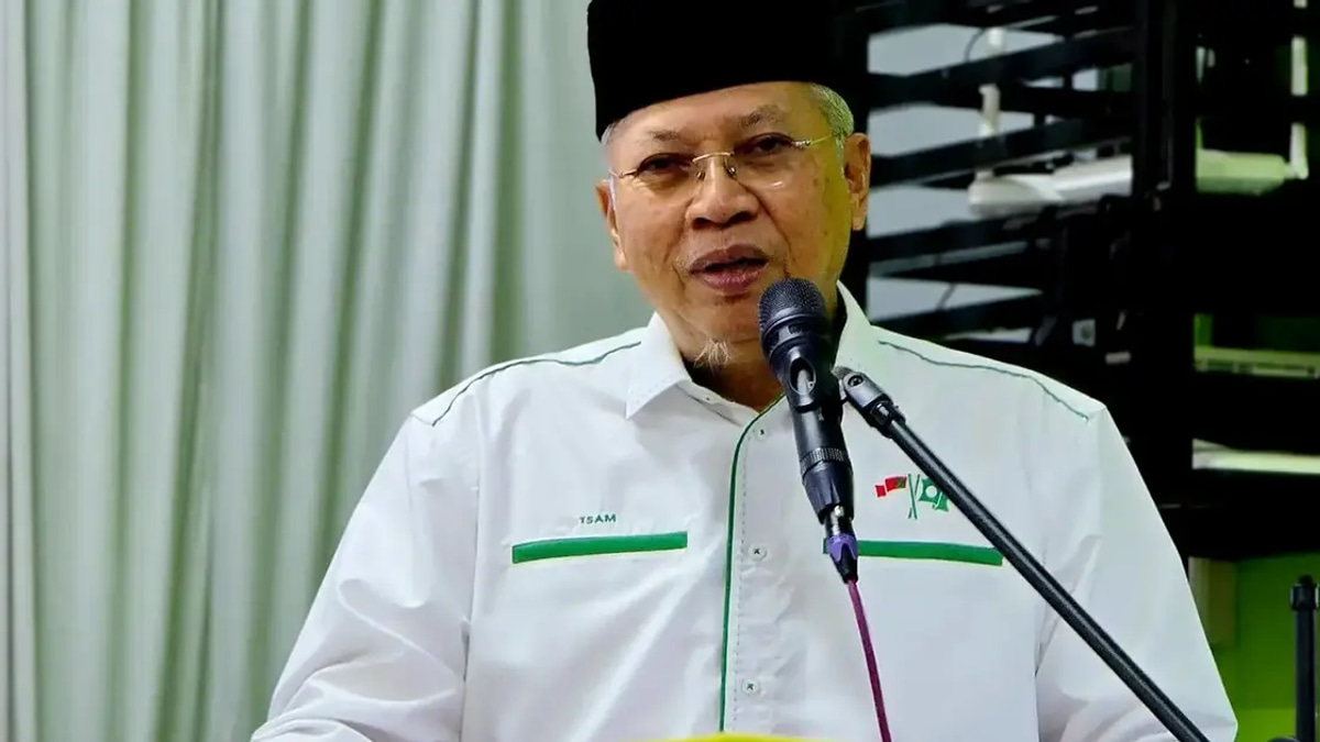 Annuar criticises Umno's shifting political calculations
